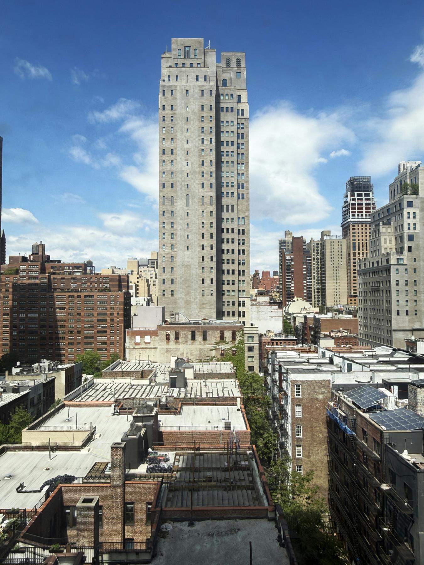 New York, New York, 10075, United States, 1 Bedroom Bedrooms, ,1 BathroomBathrooms,Residential,For Sale,2049558