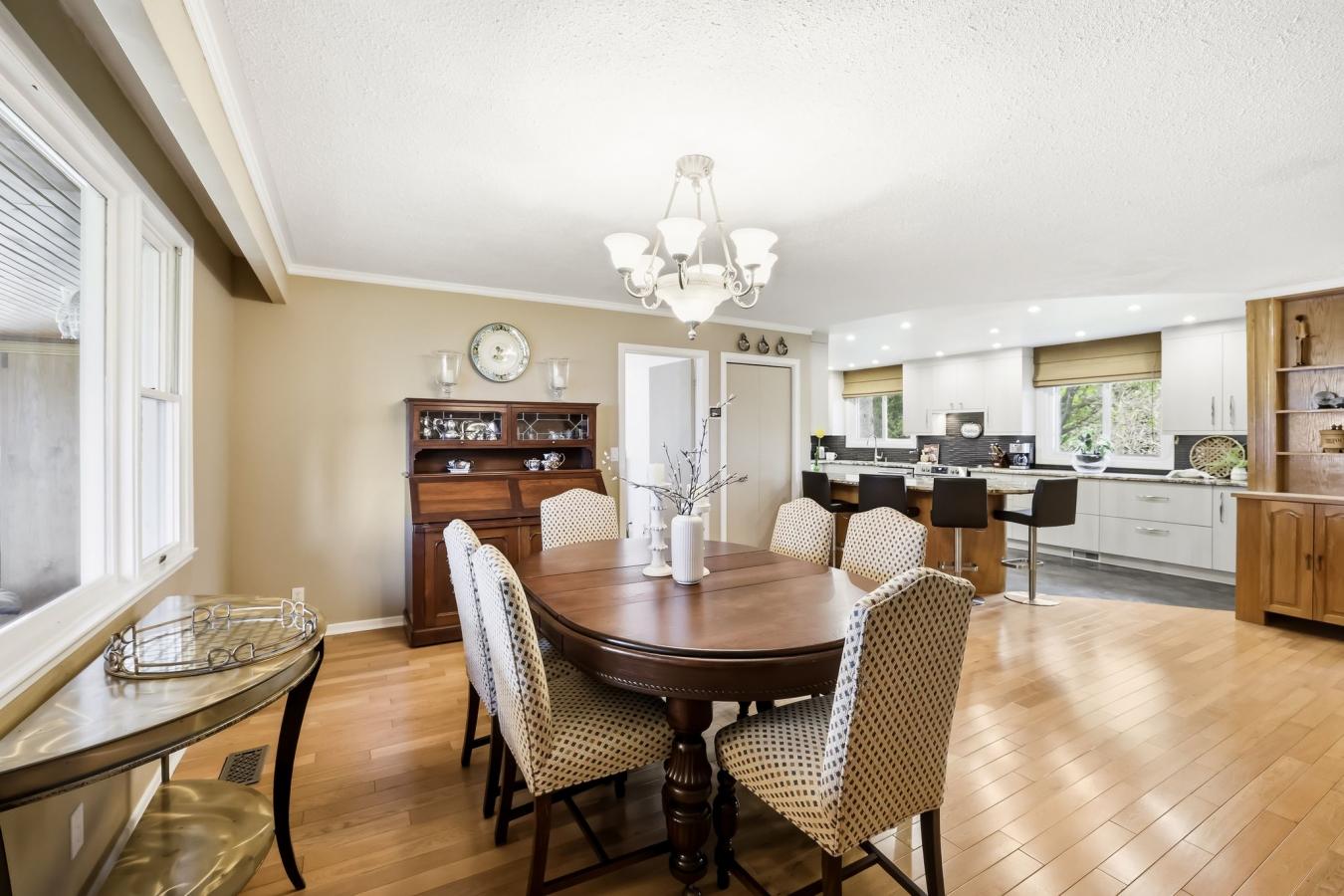 Cobourg, ON, K9A2C6, Canada, 2 Bedrooms Bedrooms, ,2 BathroomsBathrooms,Residential,For Sale,2049555