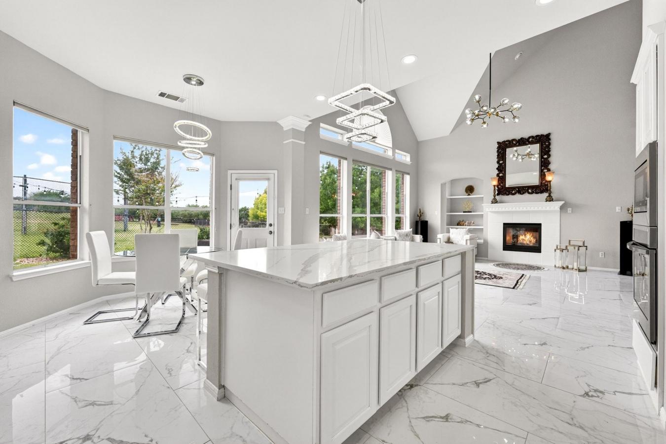 Austin, Travis, 78732, United States, 3 Bedrooms Bedrooms, ,2 BathroomsBathrooms,Residential,For Sale,2049554