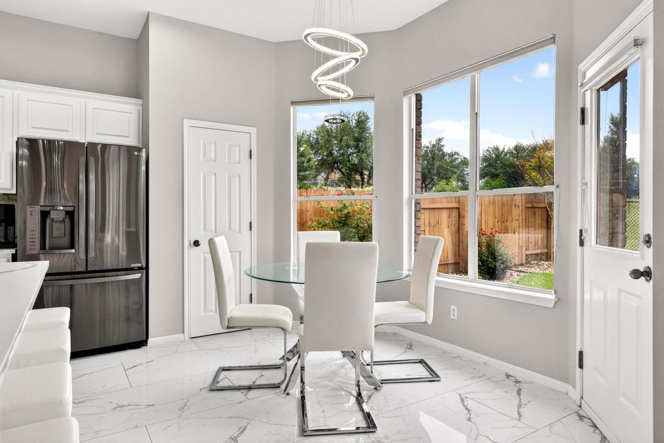 Austin, Travis, 78732, United States, 3 Bedrooms Bedrooms, ,2 BathroomsBathrooms,Residential,For Sale,2049554