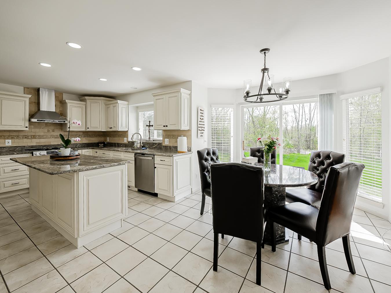 Commerce Twp, Oakland, 48382-5138, United States, 4 Bedrooms Bedrooms, ,2 BathroomsBathrooms,Residential,For Sale,2049553