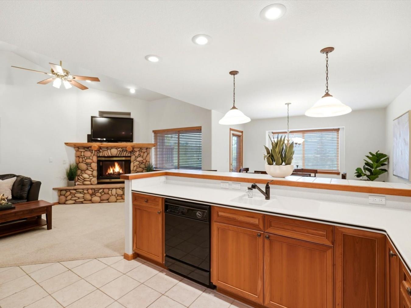 Dillon, Summit, 80435, United States, 3 Bedrooms Bedrooms, ,Residential,For Sale,2049550