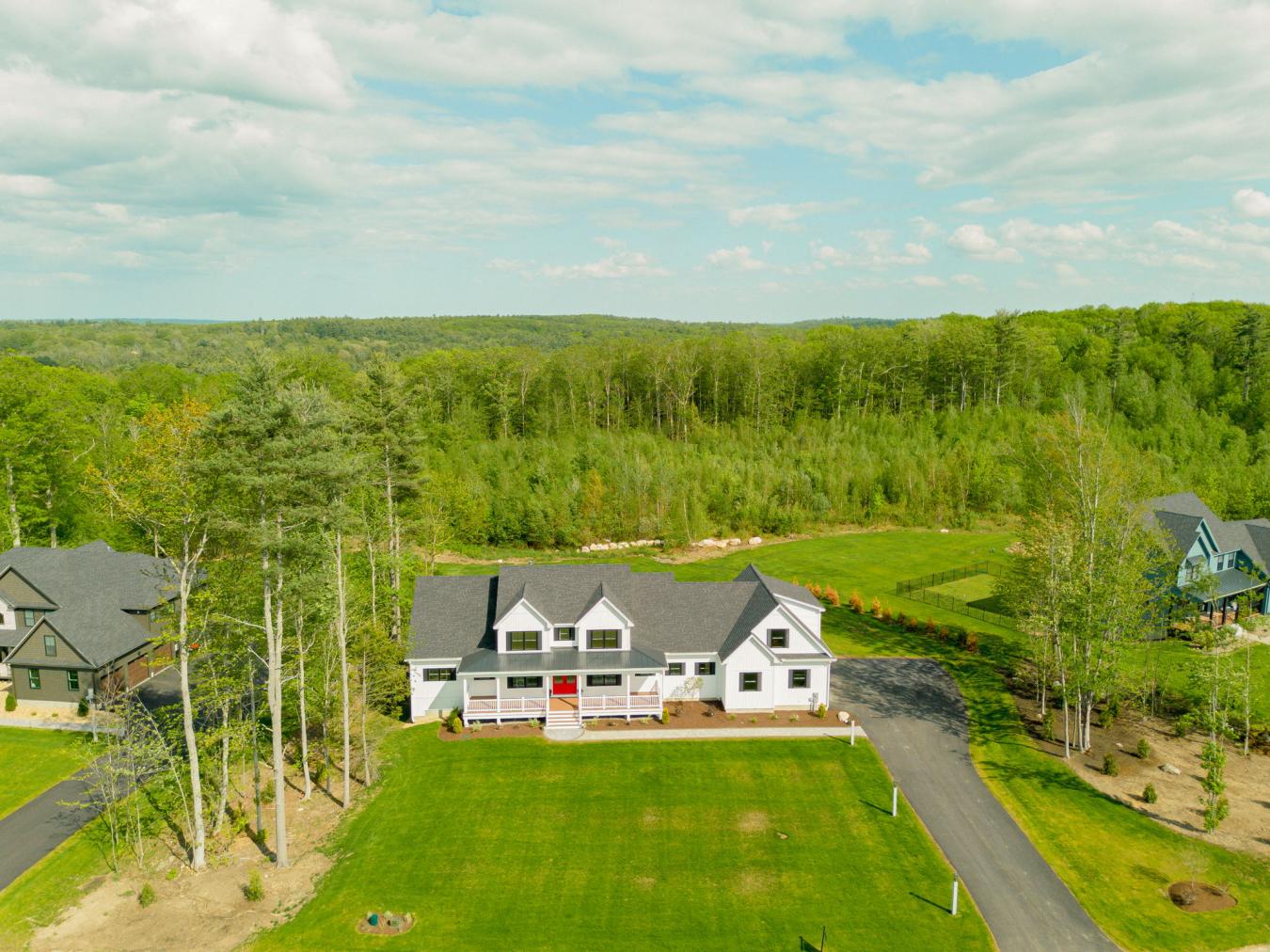Chester, NH-Rockingham, 03036, United States, 4 Bedrooms Bedrooms, ,4 BathroomsBathrooms,Residential,For Sale,2049549