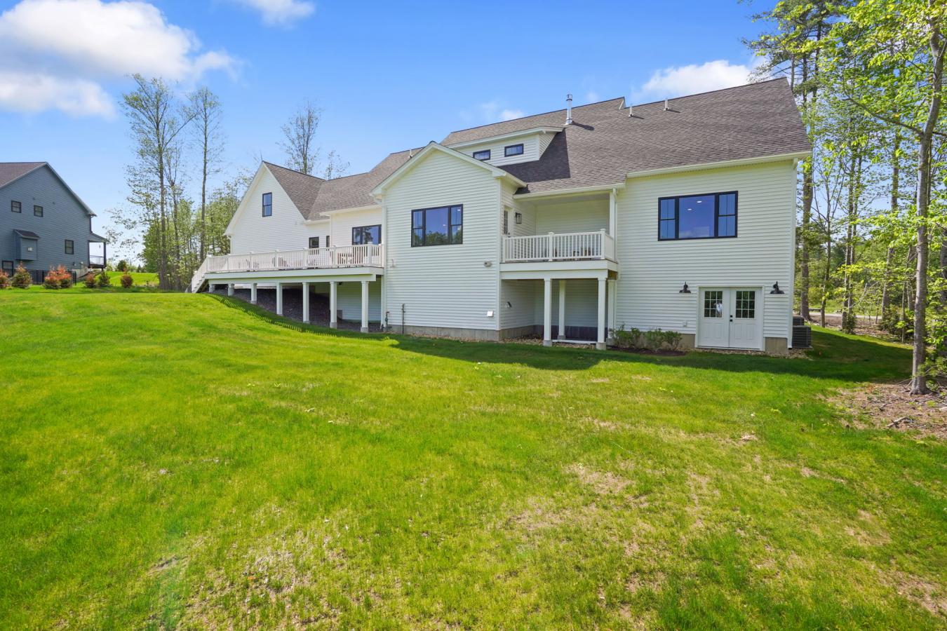 Chester, NH-Rockingham, 03036, United States, 4 Bedrooms Bedrooms, ,4 BathroomsBathrooms,Residential,For Sale,2049549