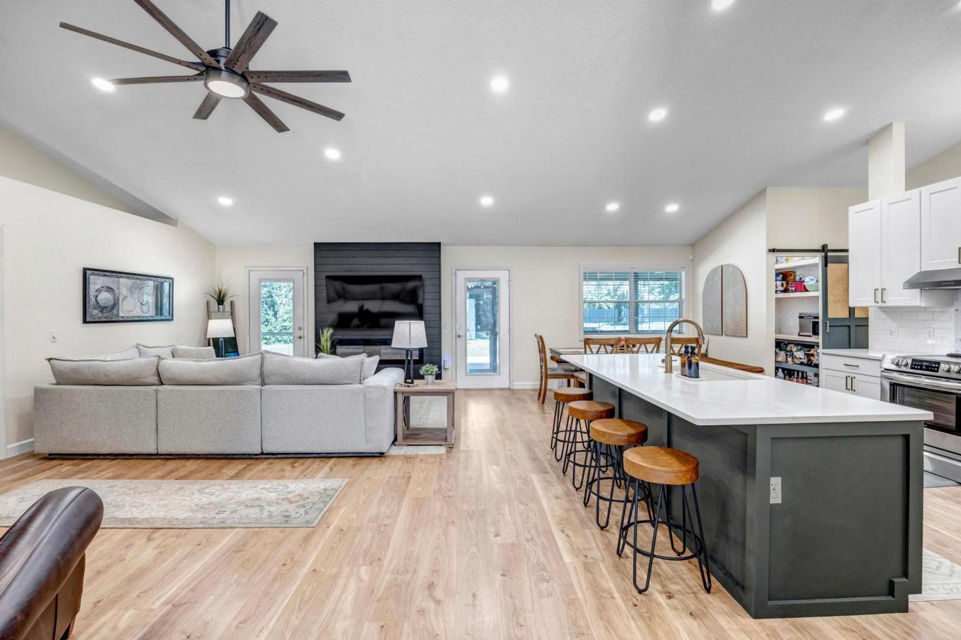 St Johns, Florida, 32259, United States, 4 Bedrooms Bedrooms, ,2 BathroomsBathrooms,Residential,For Sale,2049546