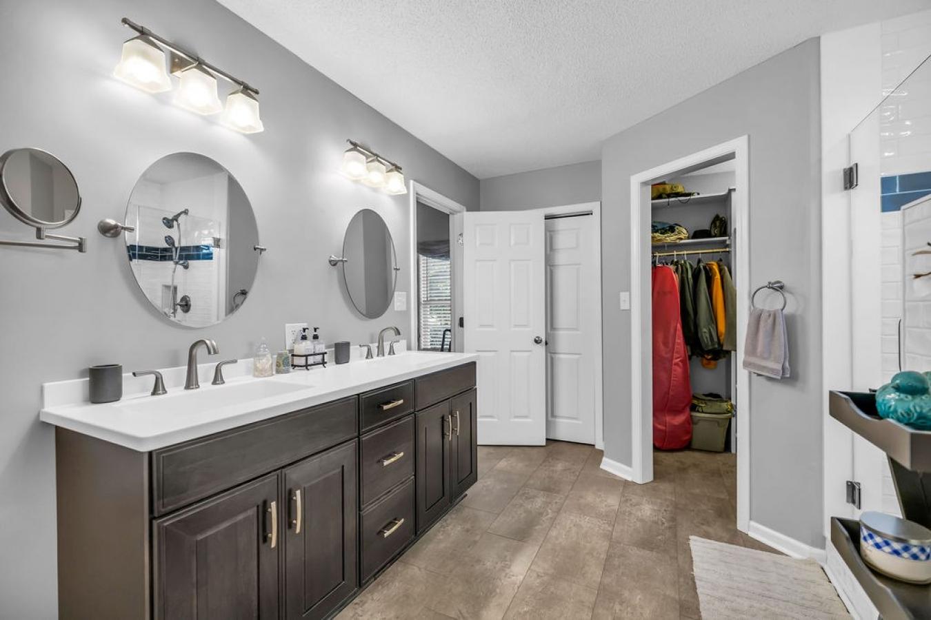 WELCOME TO 906 Saddlehill, the one youve been waiting for, perfectly s – image 19