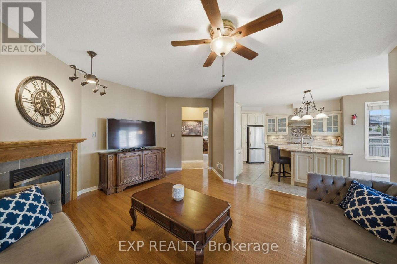Ottawa, Ottawa, K2J5E4, Canada, 4 Bedrooms Bedrooms, ,4 BathroomsBathrooms,Residential,For Sale,2049544