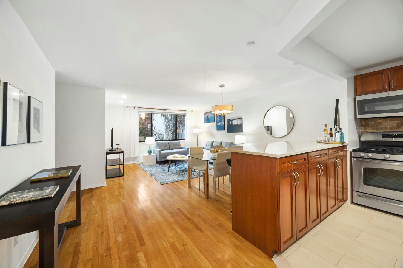 New York, New York, 10036, United States, 2 Bedrooms Bedrooms, ,2 BathroomsBathrooms,Residential,For Sale,2049542
