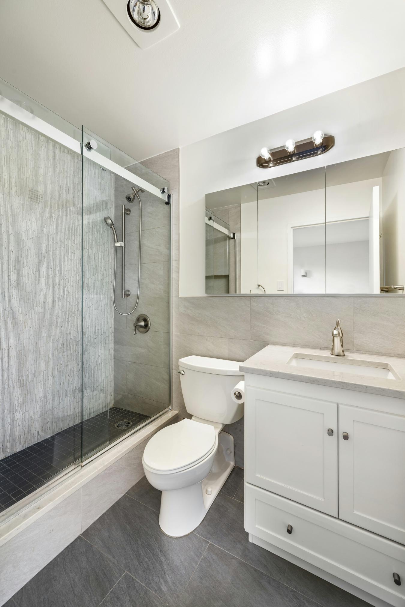 New York, New York, 10036, United States, 2 Bedrooms Bedrooms, ,2 BathroomsBathrooms,Residential,For Sale,2049542