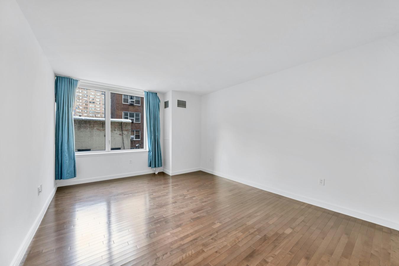 New York, New York, 10016, United States, 2 Bedrooms Bedrooms, ,2 BathroomsBathrooms,Residential,For Sale,2049541