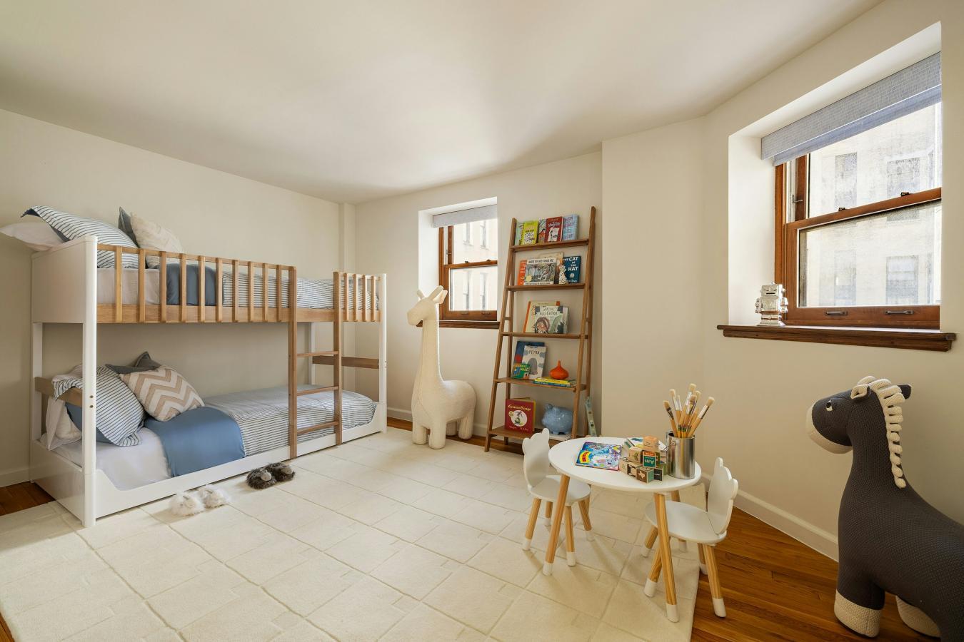 Gramercy Park, New York, 10003, United States, 3 Bedrooms Bedrooms, ,3 BathroomsBathrooms,Residential,For Sale,2049538