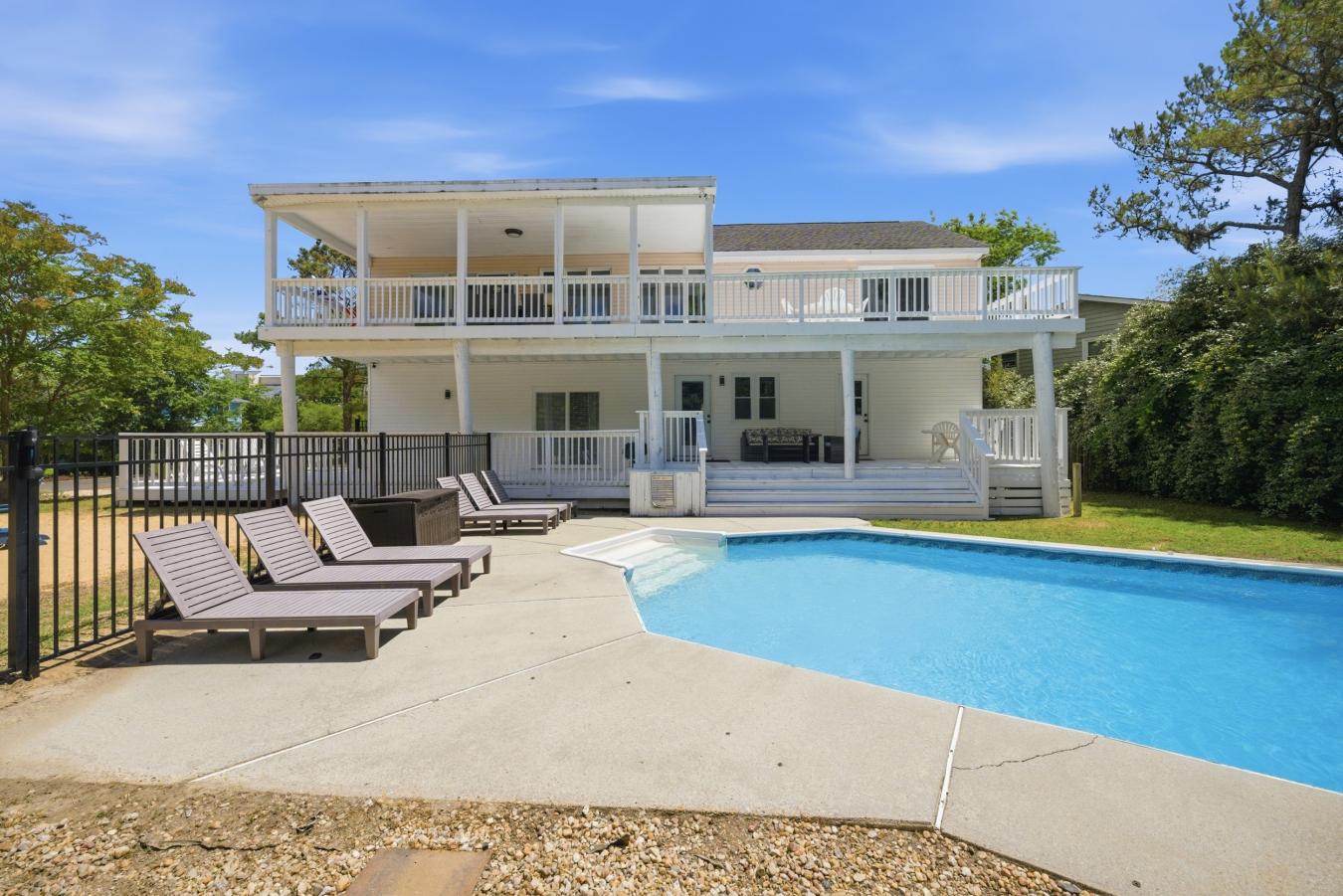 Virginia Beach, Virginia, 23456, United States, 6 Bedrooms Bedrooms, ,6 BathroomsBathrooms,Residential,For Sale,2049534