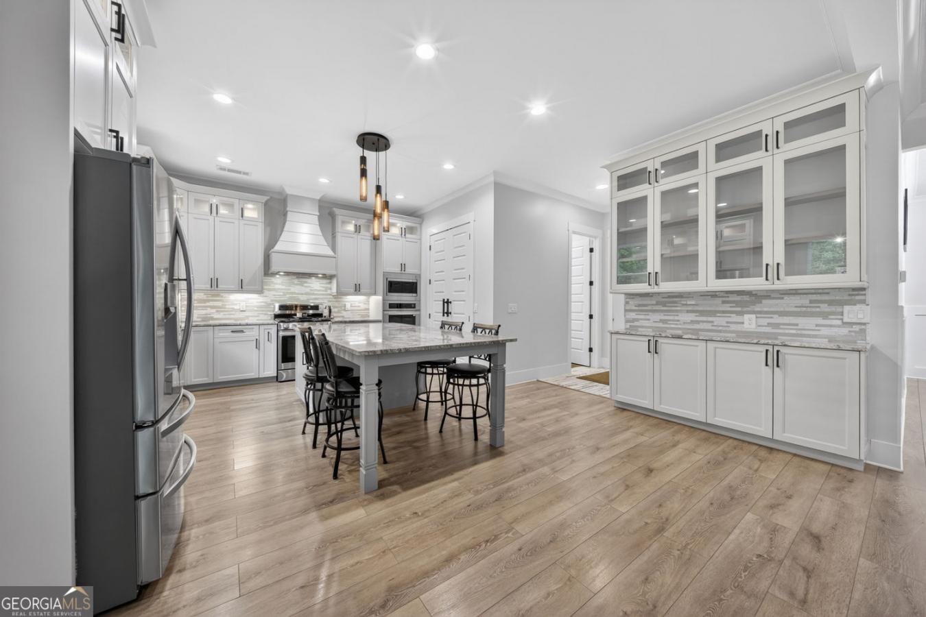 Hoschton, Barrow, 30548, United States, 5 Bedrooms Bedrooms, ,4 BathroomsBathrooms,Residential,For Sale,2049532