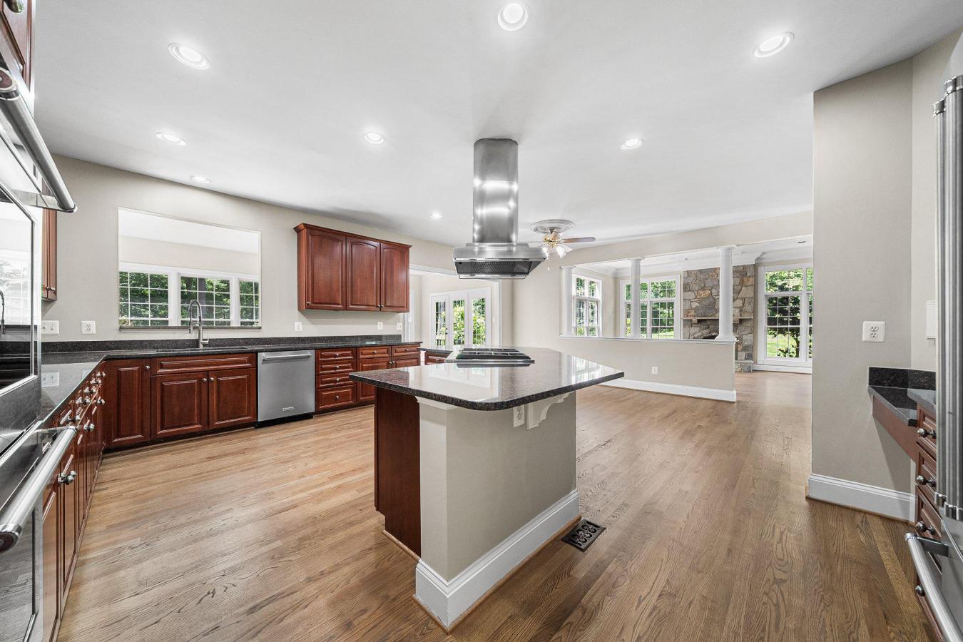 HAYMARKET, PRINCE WILLIAM, 20169, United States, 6 Bedrooms Bedrooms, ,6 BathroomsBathrooms,Residential,For Sale,2049530