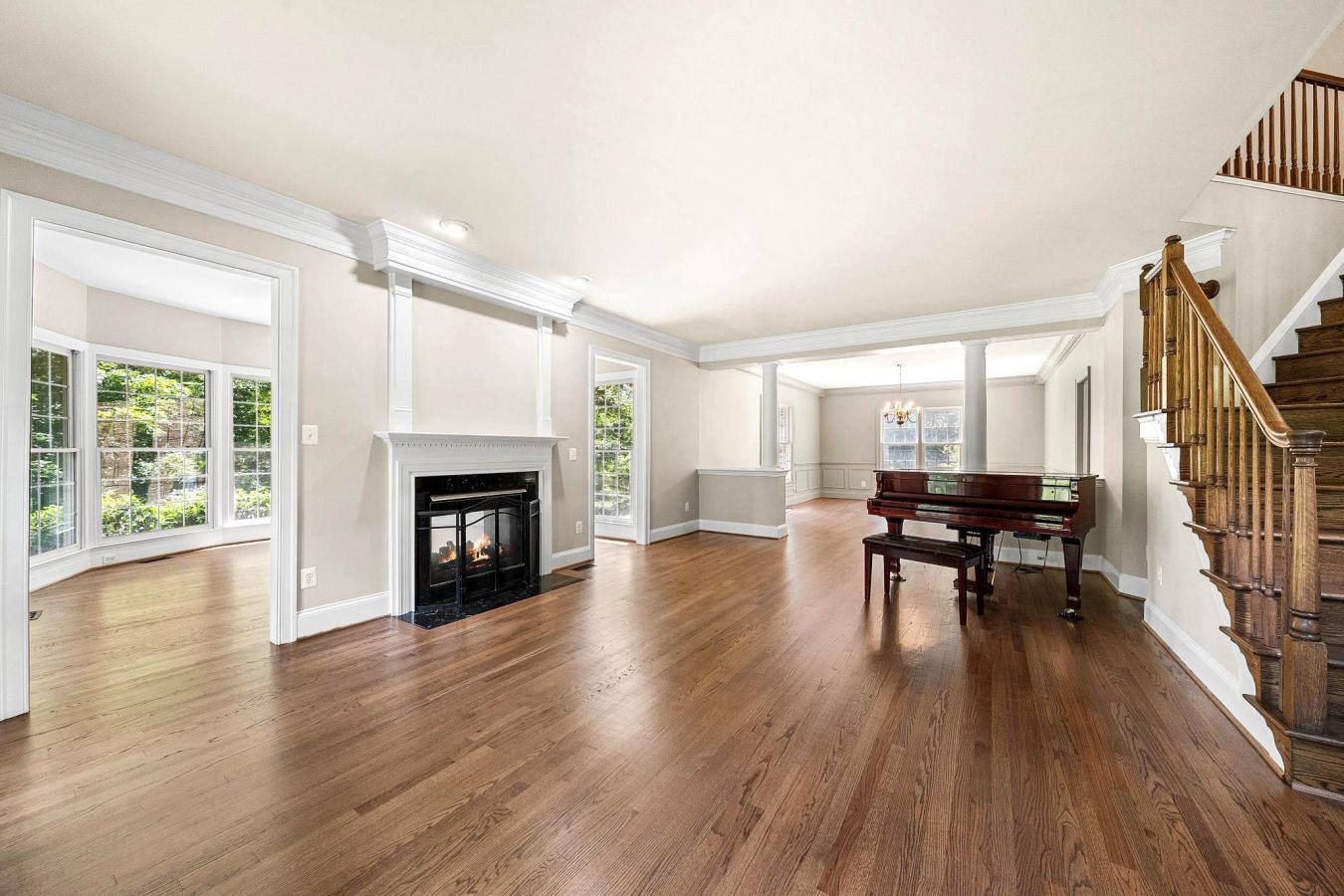 HAYMARKET, PRINCE WILLIAM, 20169, United States, 6 Bedrooms Bedrooms, ,6 BathroomsBathrooms,Residential,For Sale,2049530