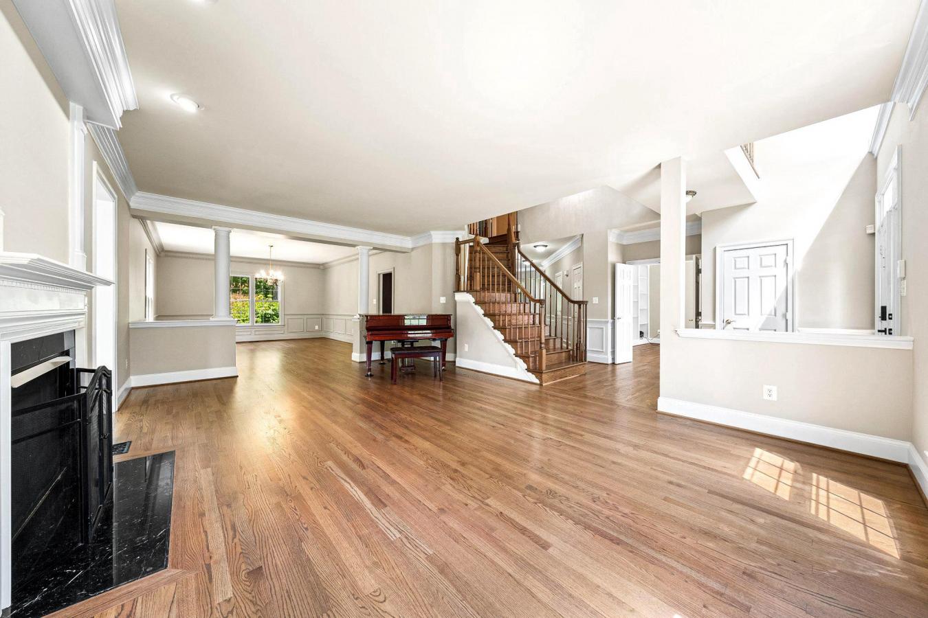 HAYMARKET, PRINCE WILLIAM, 20169, United States, 6 Bedrooms Bedrooms, ,6 BathroomsBathrooms,Residential,For Sale,2049530
