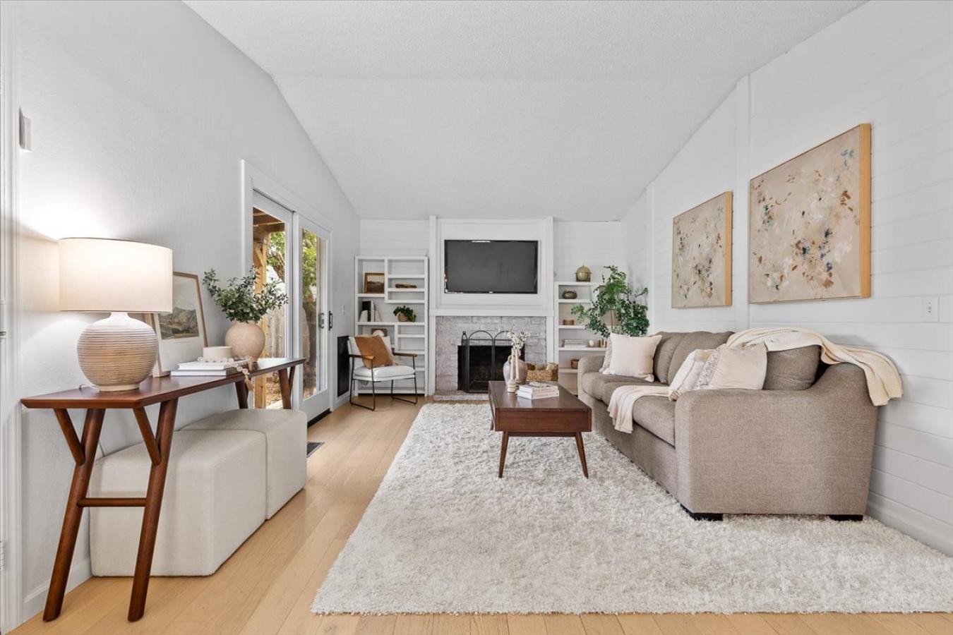 Santa Rosa, Sonoma, 95405, United States, 3 Bedrooms Bedrooms, ,2 BathroomsBathrooms,Residential,For Sale,2049529