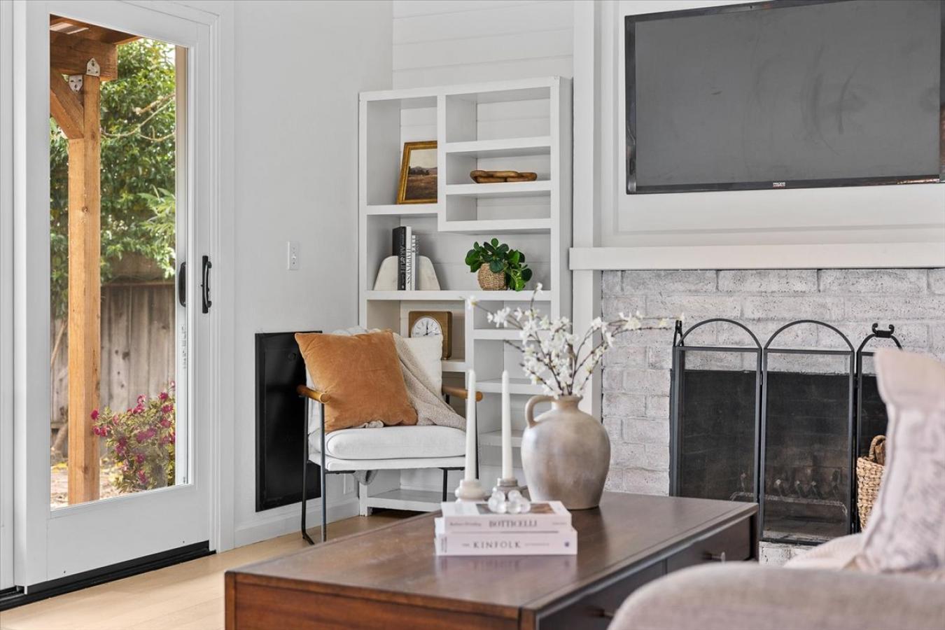 Santa Rosa, Sonoma, 95405, United States, 3 Bedrooms Bedrooms, ,2 BathroomsBathrooms,Residential,For Sale,2049529