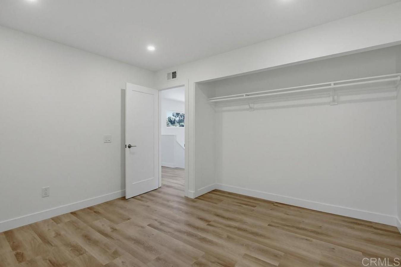 San Diego, San Diego, 92111, United States, 2 Bedrooms Bedrooms, ,2 BathroomsBathrooms,Residential,For Sale,2049525