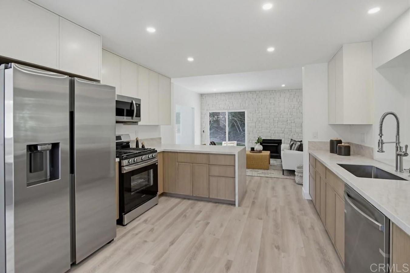 San Diego, San Diego, 92111, United States, 2 Bedrooms Bedrooms, ,2 BathroomsBathrooms,Residential,For Sale,2049525
