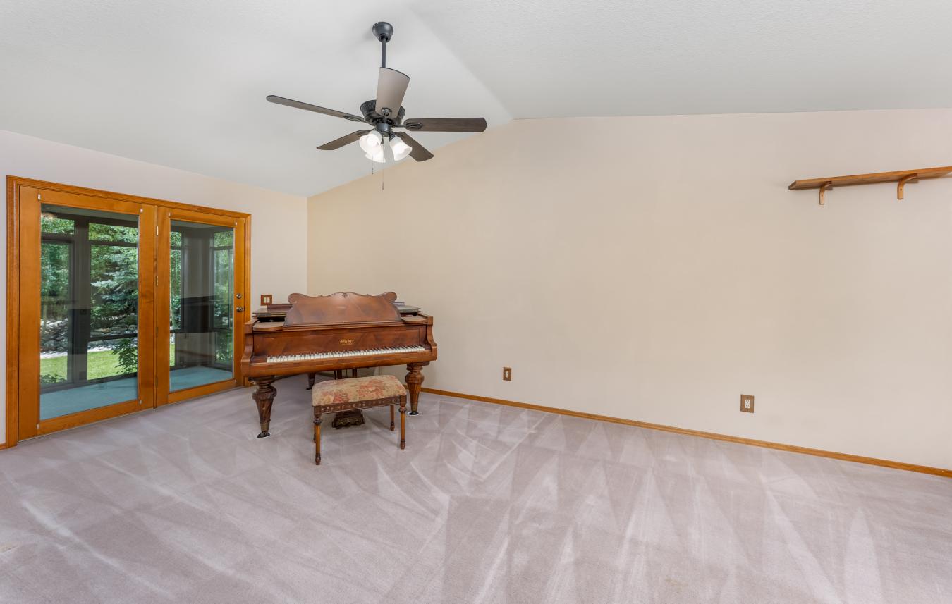 Durango, La Plata, 81301, United States, 4 Bedrooms Bedrooms, ,3 BathroomsBathrooms,Residential,For Sale,2049524