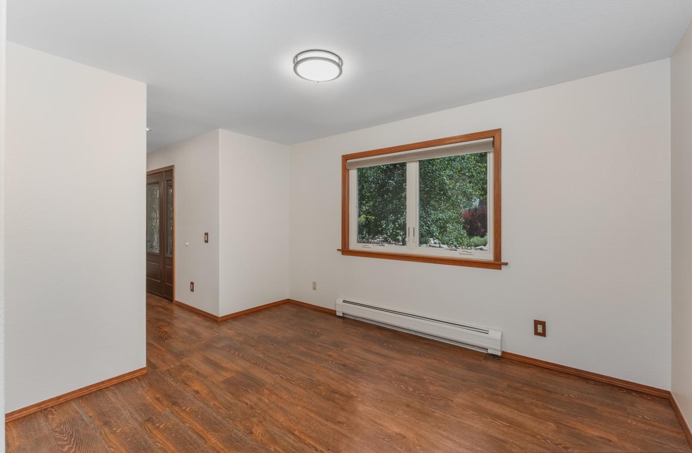 Durango, La Plata, 81301, United States, 4 Bedrooms Bedrooms, ,3 BathroomsBathrooms,Residential,For Sale,2049524