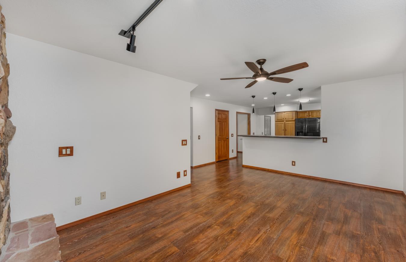 Durango, La Plata, 81301, United States, 4 Bedrooms Bedrooms, ,3 BathroomsBathrooms,Residential,For Sale,2049524