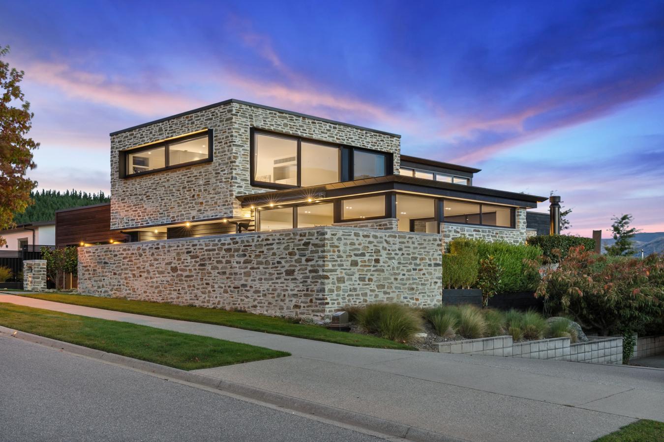 Wanaka, Central Otago, 9305, New Zealand, 4 Bedrooms Bedrooms, ,1 BathroomBathrooms,Residential,For Sale,2049523