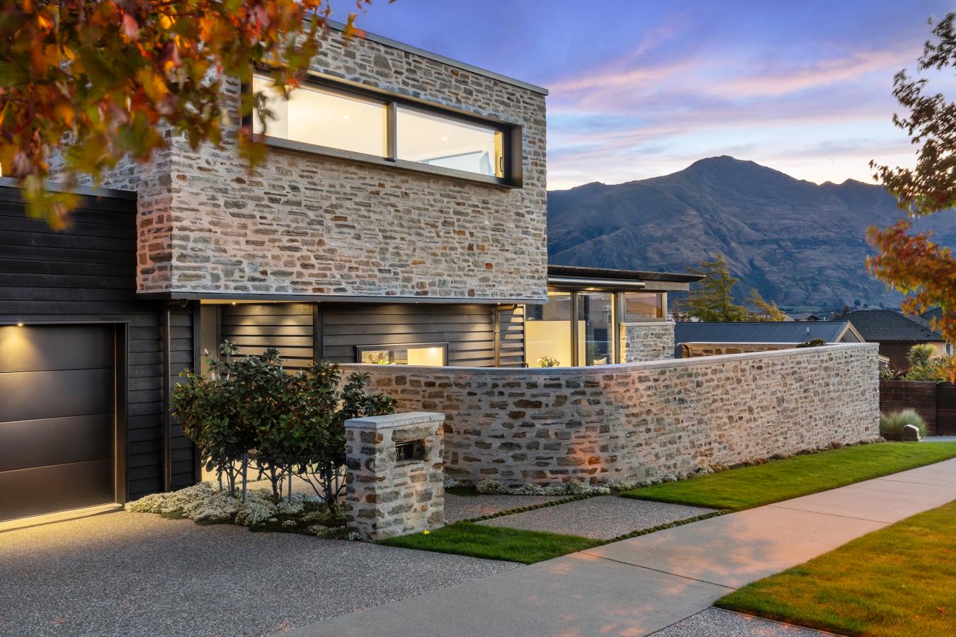 Wanaka, Central Otago, 9305, New Zealand, 4 Bedrooms Bedrooms, ,1 BathroomBathrooms,Residential,For Sale,2049523