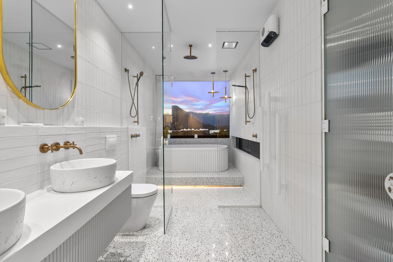 Wanaka, Central Otago, 9305, New Zealand, 4 Bedrooms Bedrooms, ,1 BathroomBathrooms,Residential,For Sale,2049523