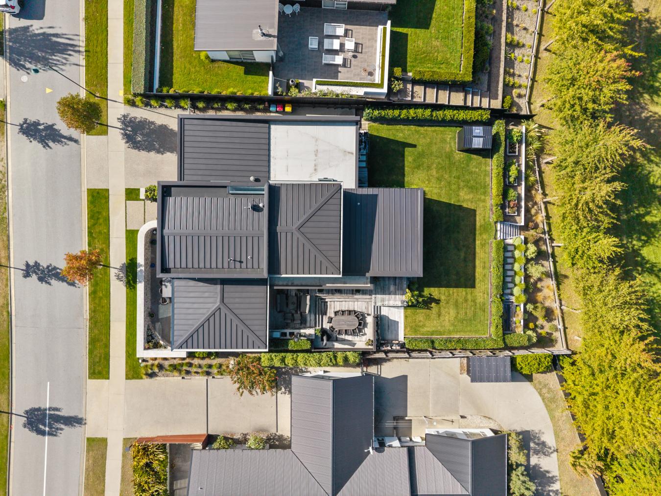 Wanaka, Central Otago, 9305, New Zealand, 4 Bedrooms Bedrooms, ,1 BathroomBathrooms,Residential,For Sale,2049523