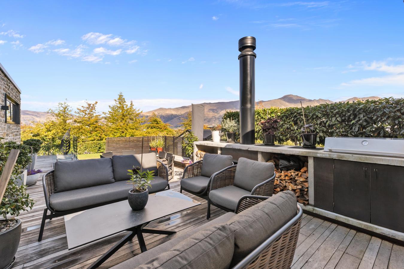 Wanaka, Central Otago, 9305, New Zealand, 4 Bedrooms Bedrooms, ,1 BathroomBathrooms,Residential,For Sale,2049523