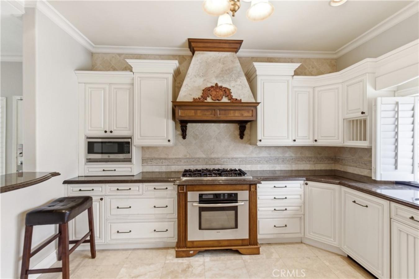 Catalina View! Warm coastal villa living in Monarch Beach is available – image 14