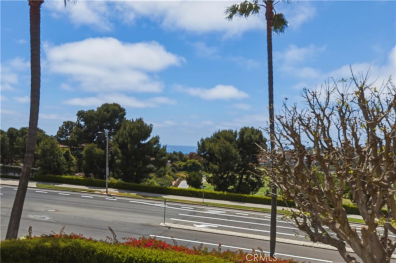 Catalina View! Warm coastal villa living in Monarch Beach is available – image 6
