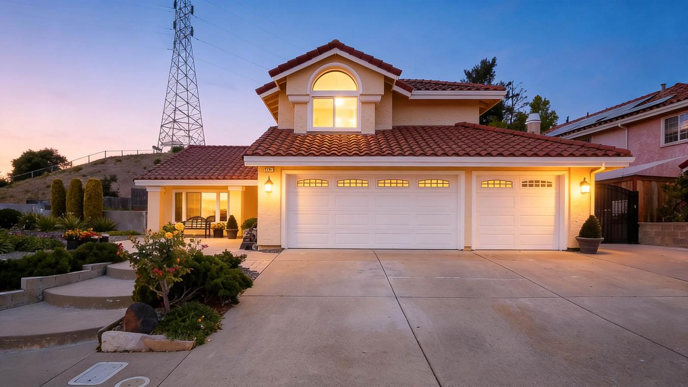 Vallejo, Solano, 94591, United States, 5 Bedrooms Bedrooms, ,3 BathroomsBathrooms,Residential,For Sale,2049521