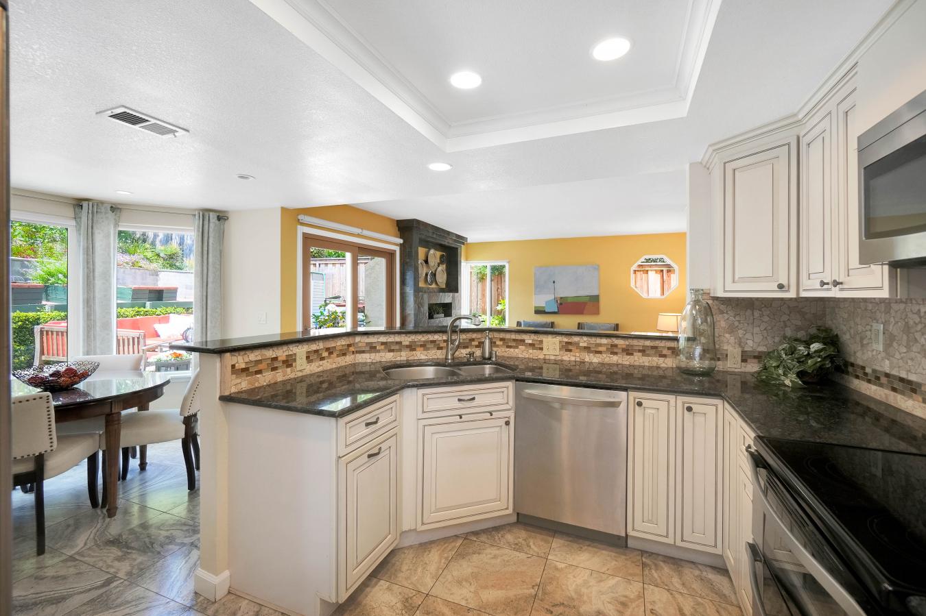 Vallejo, Solano, 94591, United States, 5 Bedrooms Bedrooms, ,3 BathroomsBathrooms,Residential,For Sale,2049521