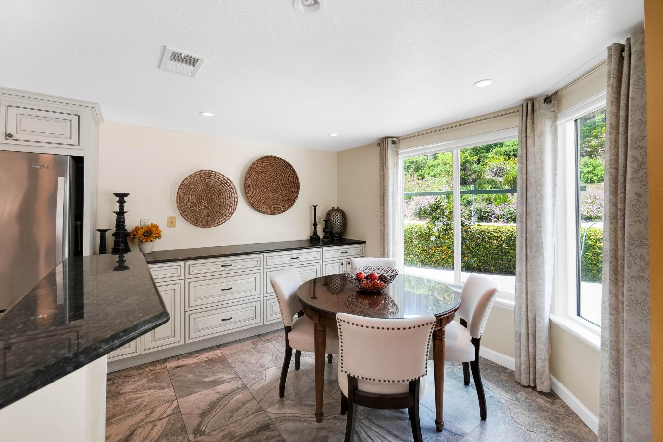 Vallejo, Solano, 94591, United States, 5 Bedrooms Bedrooms, ,3 BathroomsBathrooms,Residential,For Sale,2049521