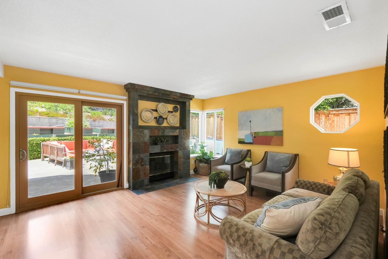 Vallejo, Solano, 94591, United States, 5 Bedrooms Bedrooms, ,3 BathroomsBathrooms,Residential,For Sale,2049521