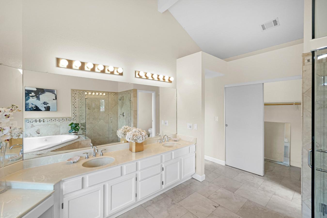 Vallejo, Solano, 94591, United States, 5 Bedrooms Bedrooms, ,3 BathroomsBathrooms,Residential,For Sale,2049521