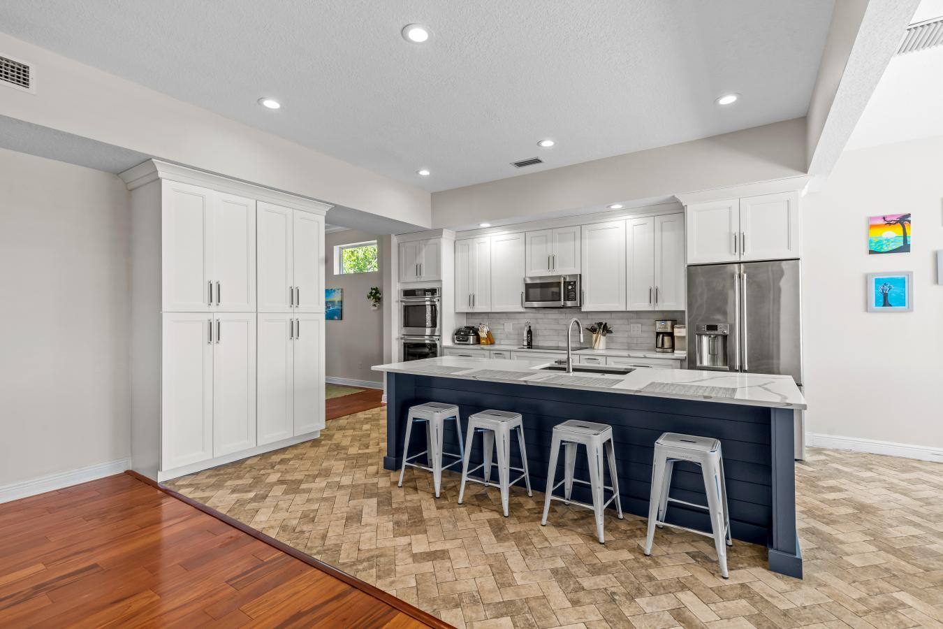Crystal Beach, Pinellas, 34681, United States, 5 Bedrooms Bedrooms, ,3 BathroomsBathrooms,Residential,For Sale,2049519