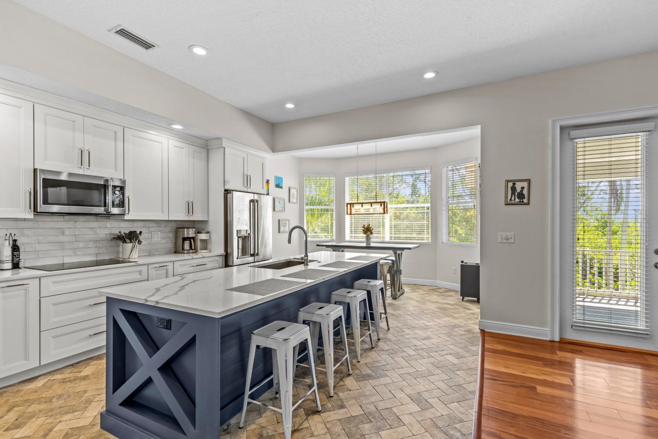 Crystal Beach, Pinellas, 34681, United States, 5 Bedrooms Bedrooms, ,3 BathroomsBathrooms,Residential,For Sale,2049519