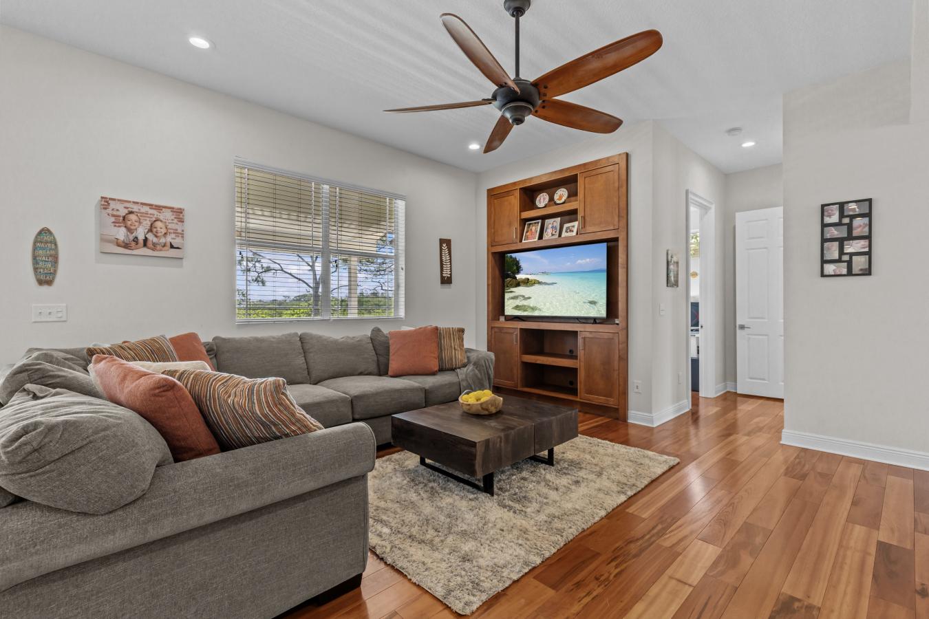 Crystal Beach, Pinellas, 34681, United States, 5 Bedrooms Bedrooms, ,3 BathroomsBathrooms,Residential,For Sale,2049519
