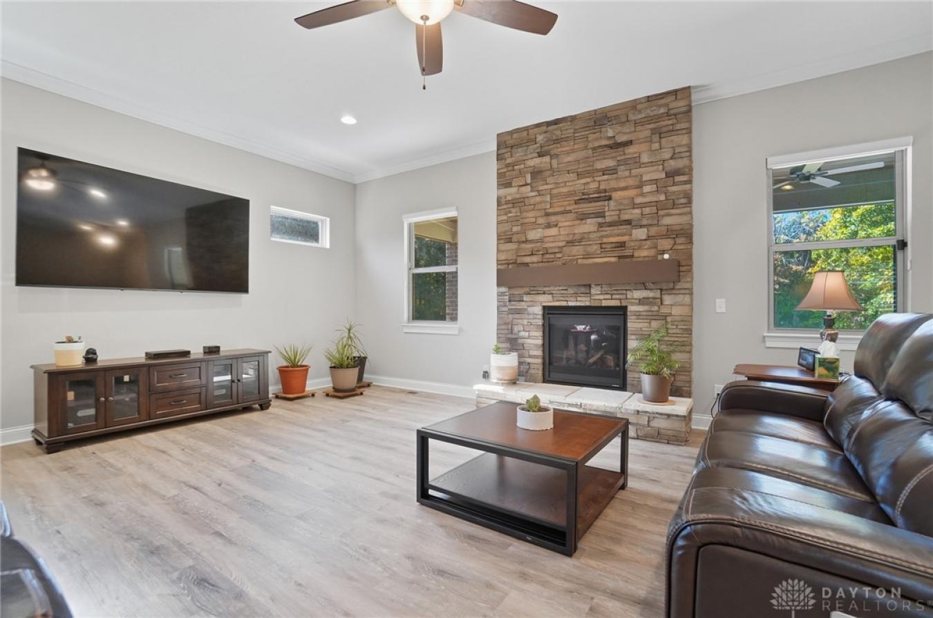 Clearcreek Twp, Warren, 45458, United States, ,Residential,For Sale,2049518