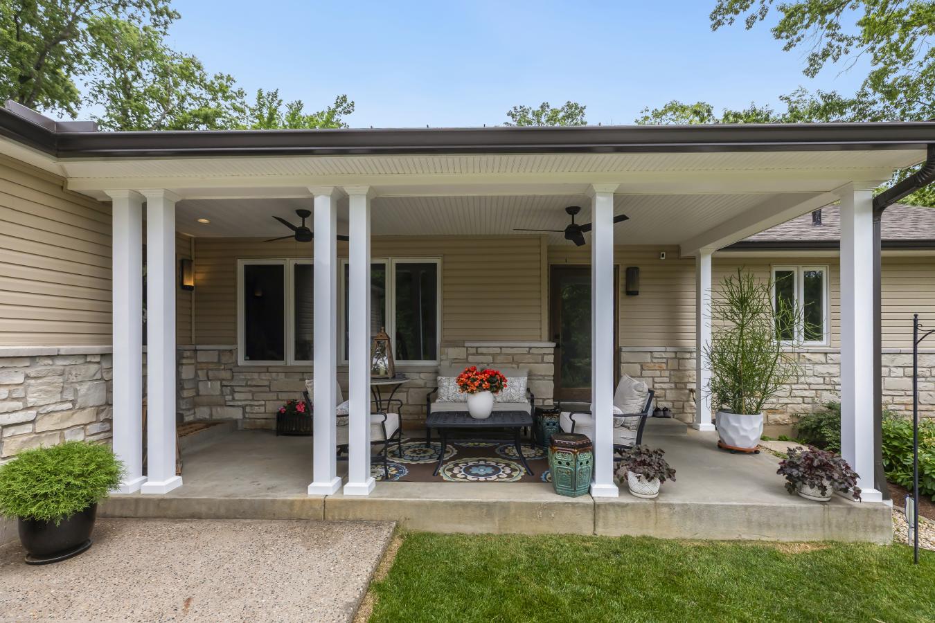 Creve Coeur, Missouri, 63141, United States, 3 Bedrooms Bedrooms, ,2 BathroomsBathrooms,Residential,For Sale,2049517