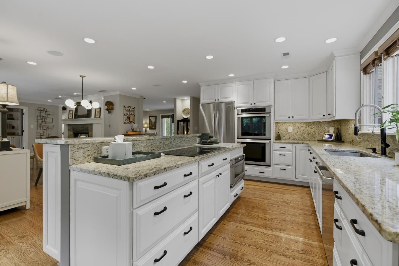 Creve Coeur, Missouri, 63141, United States, 3 Bedrooms Bedrooms, ,2 BathroomsBathrooms,Residential,For Sale,2049517