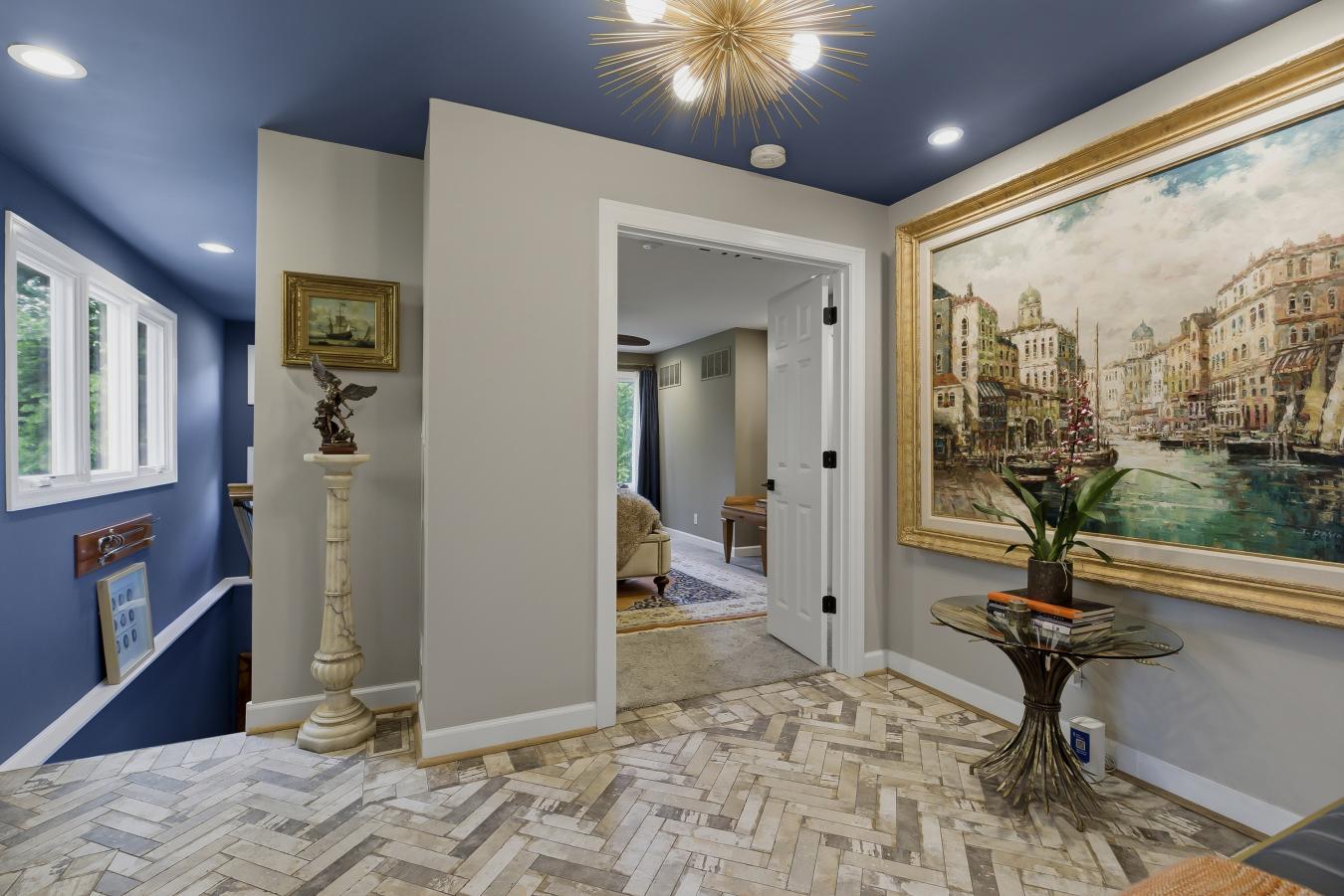 Creve Coeur, Missouri, 63141, United States, 3 Bedrooms Bedrooms, ,2 BathroomsBathrooms,Residential,For Sale,2049517