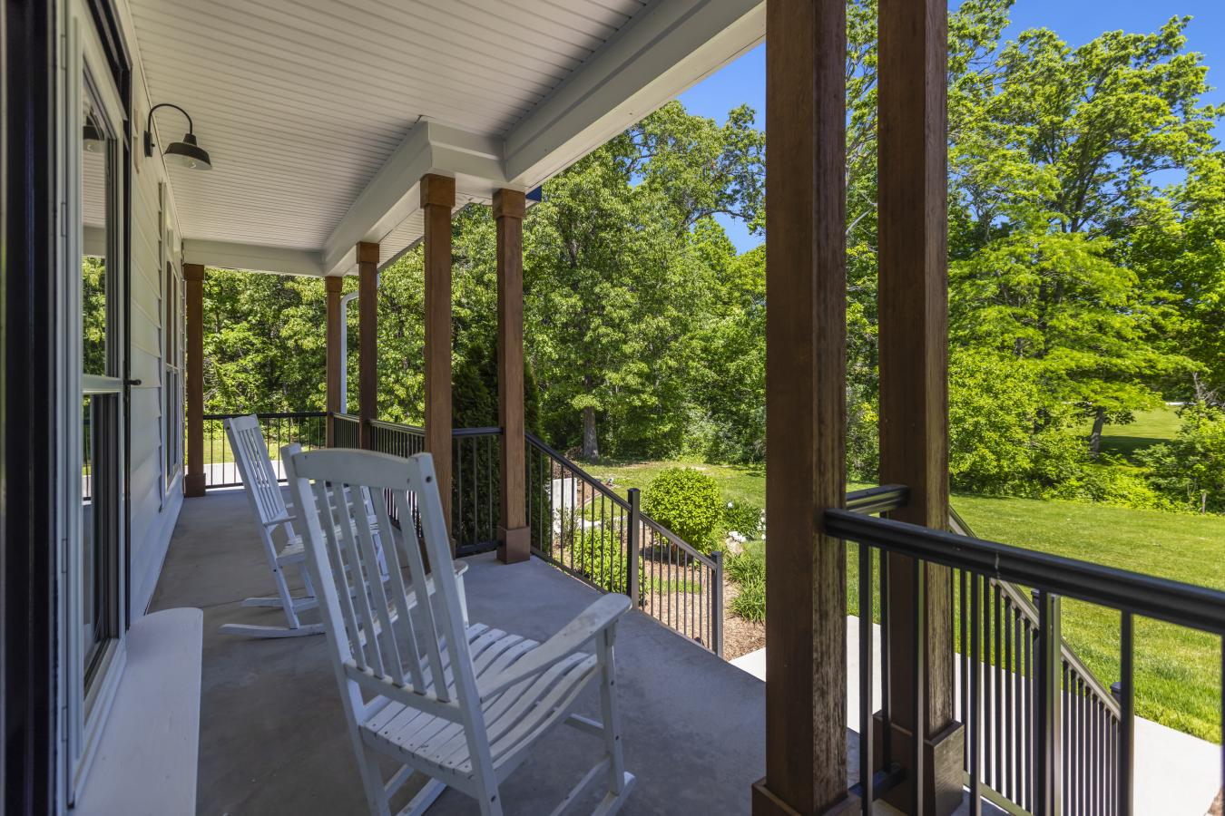 Warrenton, Missouri, 63383, United States, 5 Bedrooms Bedrooms, ,2 BathroomsBathrooms,Residential,For Sale,2049515