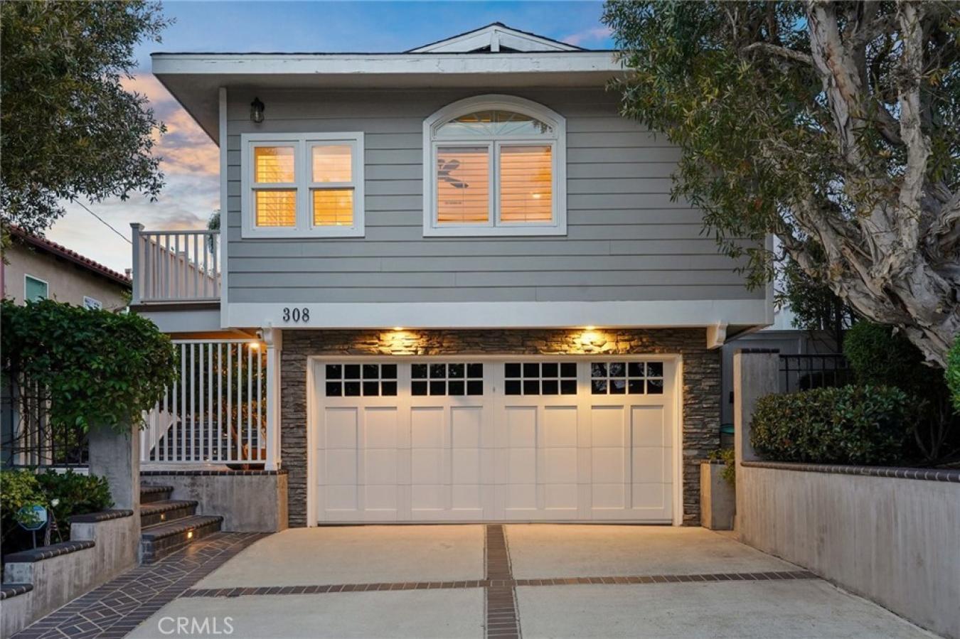 Manhattan Beach, Los Angeles, 90266, United States, 4 Bedrooms Bedrooms, ,2 BathroomsBathrooms,Residential,For Sale,2049514