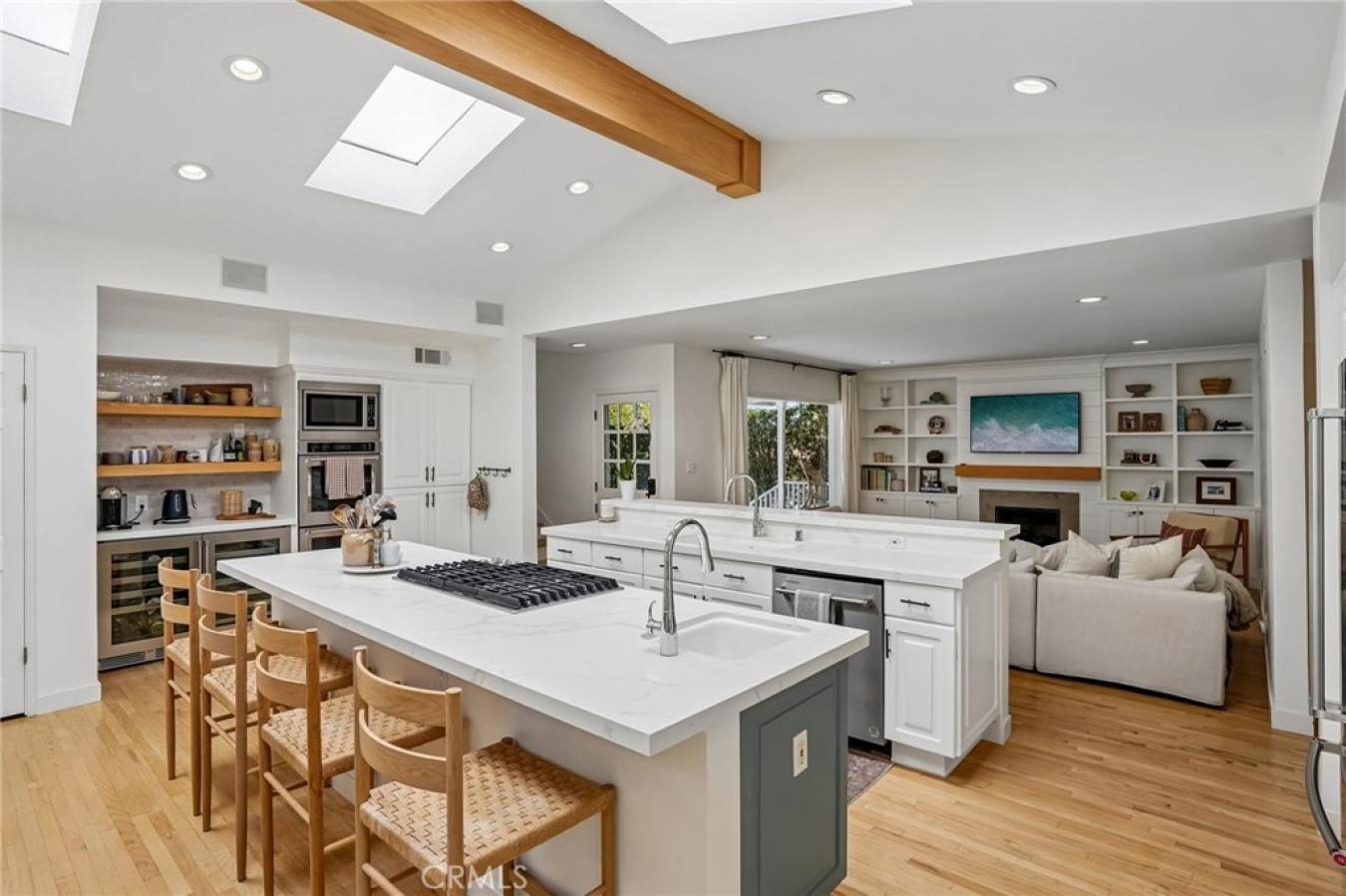 Manhattan Beach, Los Angeles, 90266, United States, 4 Bedrooms Bedrooms, ,2 BathroomsBathrooms,Residential,For Sale,2049514