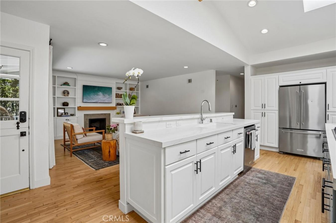 Manhattan Beach, Los Angeles, 90266, United States, 4 Bedrooms Bedrooms, ,2 BathroomsBathrooms,Residential,For Sale,2049514